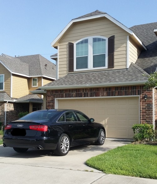 Front Door - 8303 Greys Ln