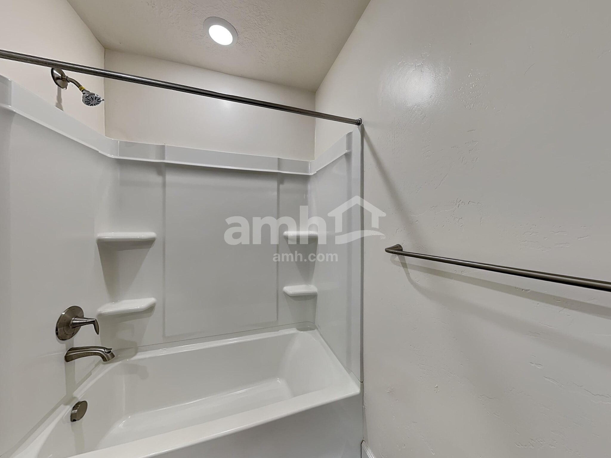 Building Photo - 2325 S Wild Horse Way