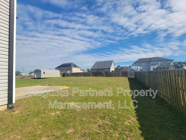 Building Photo - 1733 Ethan Way