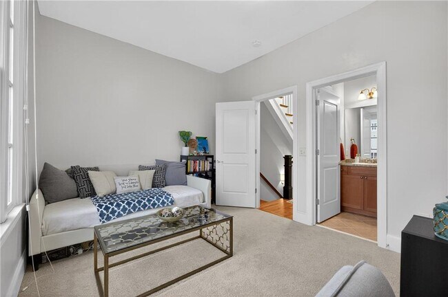 Building Photo - 428 Bill Kennedy Wy SE