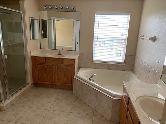Building Photo - 15607 Montesino Dr