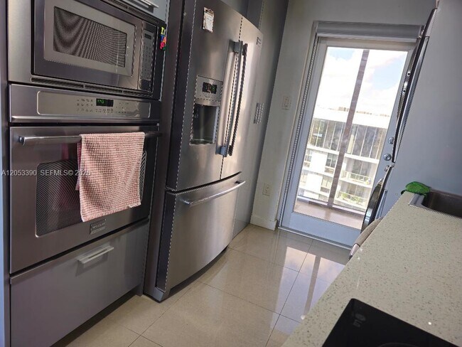 Building Photo - 5701 Biscayne Blvd