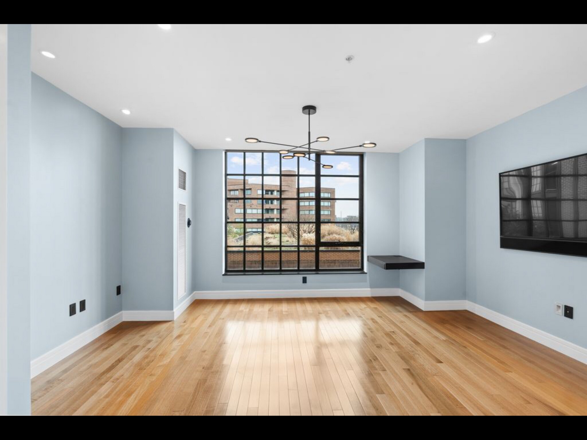 Building Photo - 3303 Water St NW