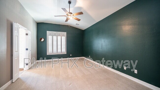 Building Photo - 1891 E Oasis Dr