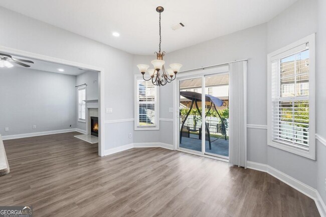 Building Photo - 903 Misty View Ct SW