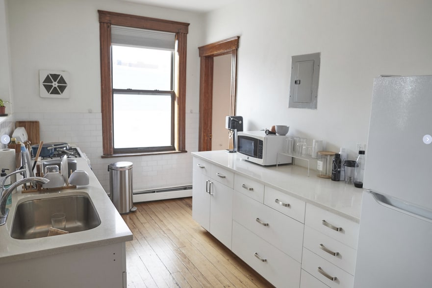 Building Photo - 201 19th St