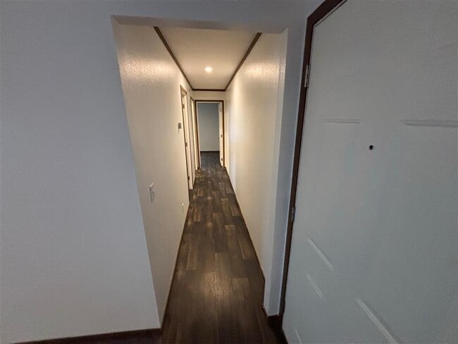 Building Photo - 106 Lincoln St