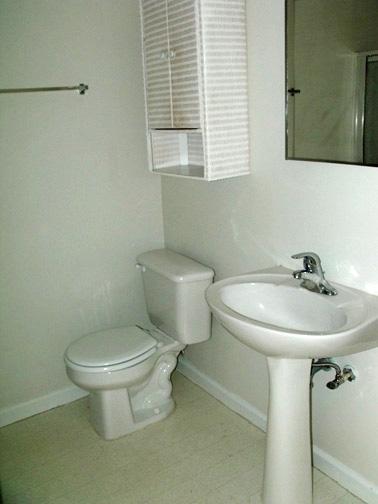 Building Photo - 3389 Northside Dr