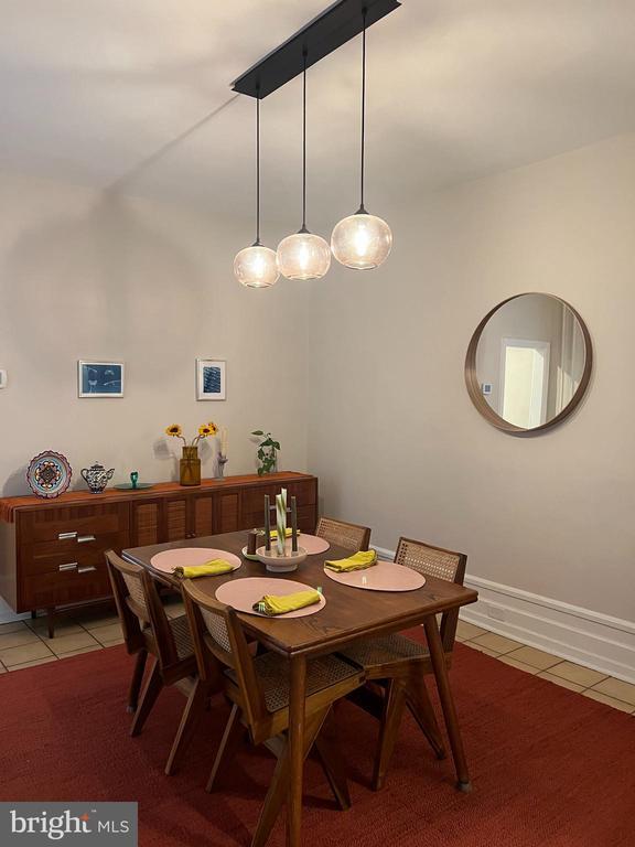 Building Photo - 855 N 24th St