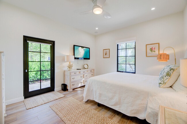 Building Photo - 110 Marine Way