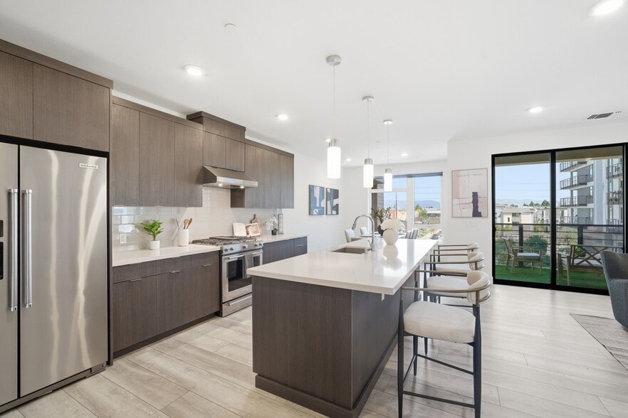 Building Photo - 3578 Rambla Pl