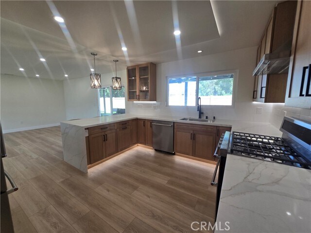Building Photo - 1531 Elm Dr