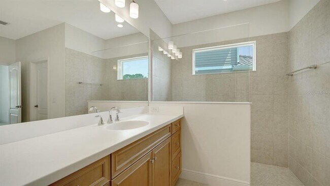 Building Photo - 10105 Canaveral Cir