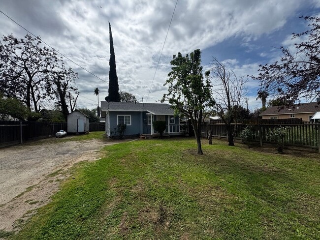 Building Photo - CHECK OUT THIS LOVELY HOME & APPLY TODAY!