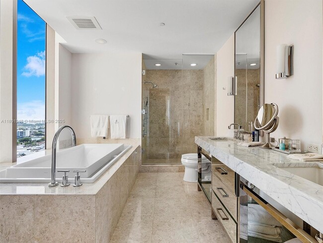 Building Photo - 9705 Collins Ave