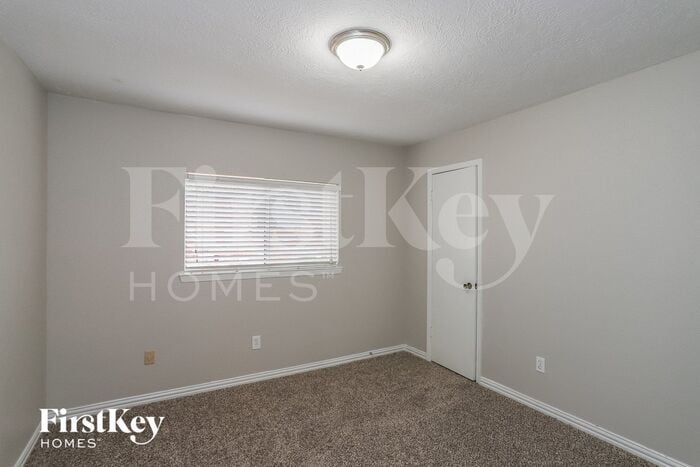 Building Photo - 2334 Webster Ranch Rd