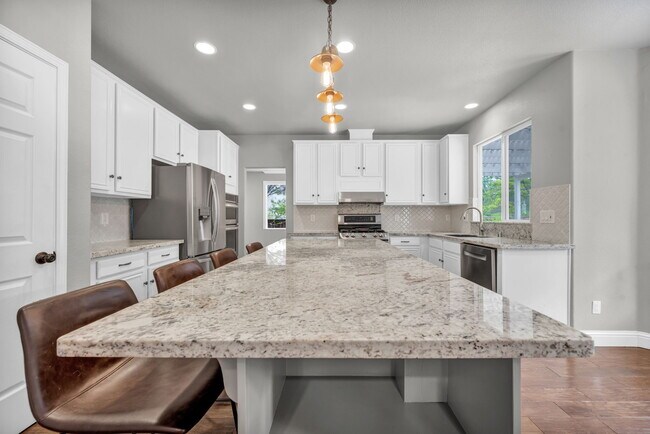 Building Photo - 4360 Great Falls Loop
