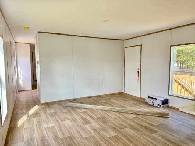 Building Photo - 601 Aster Bend