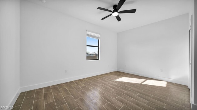 Building Photo - 4989-4991 Fairway Ct