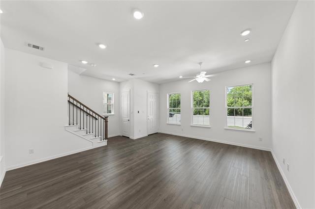 Building Photo - 1070 Old Rosebud Dr