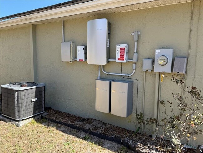 Building Photo - 9771 SW 97th Ln