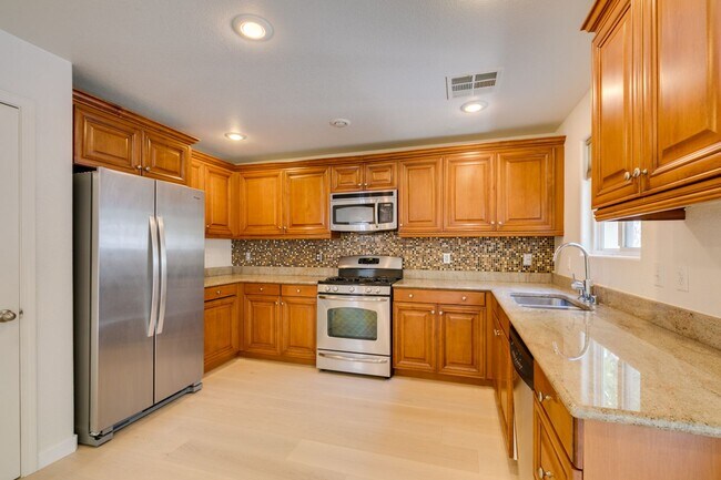 Building Photo - Bright & Inviting 3 Bedroom Home in 89148