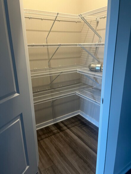 Building Photo - 2712 Drycreek Ct