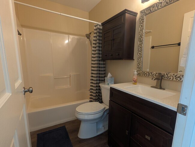 Building Photo - 4125 Spruce St