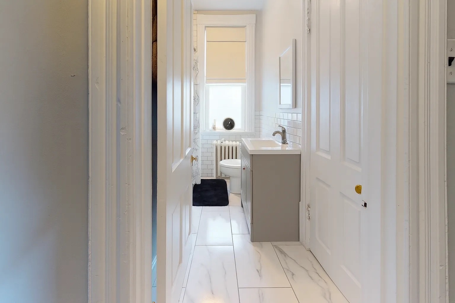 Full Bathroom - 45 S Wyoming Ave