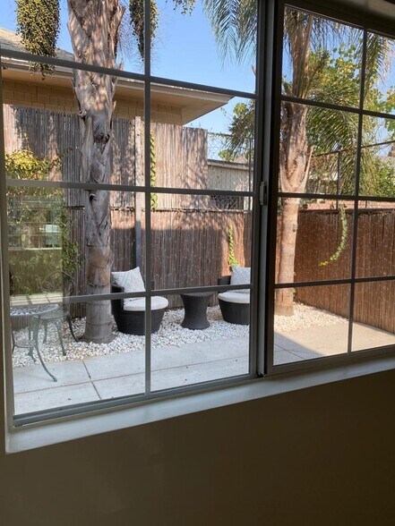 Building Photo - 1587 W 35th Pl