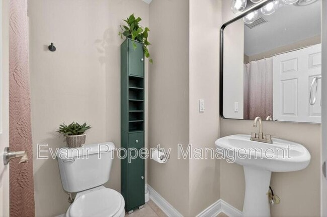 Building Photo - 2151 Fulton Ave