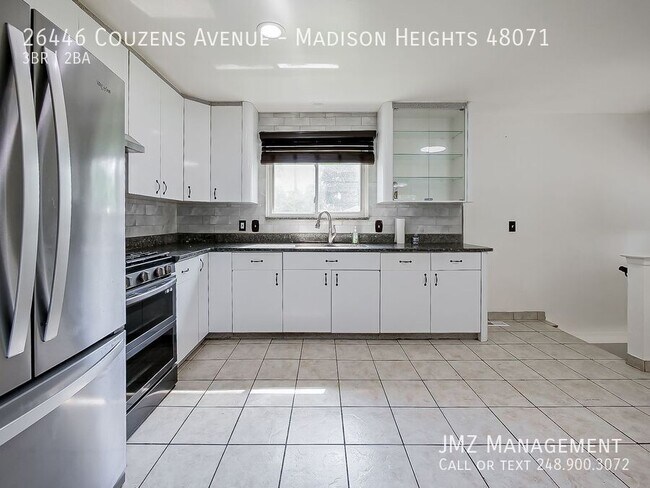 Building Photo - 26446 Couzens Ave