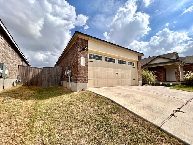 Building Photo - 3 BR / 2 BA Home for Rent in Hutto