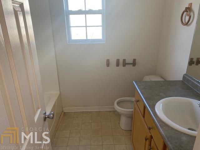 Building Photo - 5027 Scotch Pine Ave