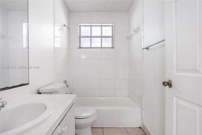 Building Photo - 415 NW 60th Way