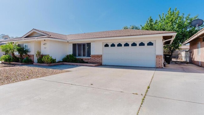 Building Photo - 2867 Cindy Ln