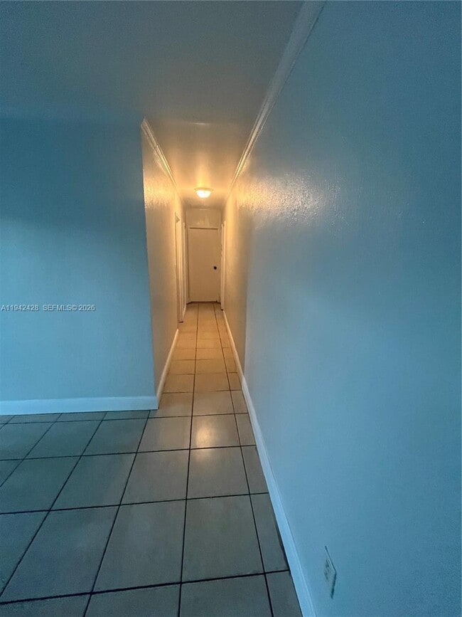 Building Photo - 700 N 68th Way