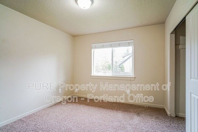 Building Photo - 18624 Van Fleet Ave