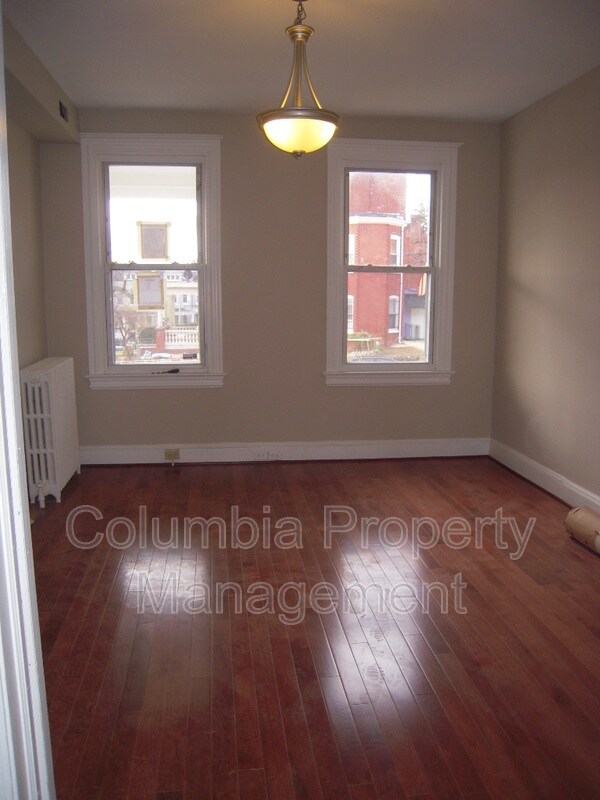 Building Photo - 3523 Warder St NW
