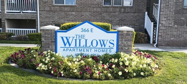 Primary Photo - The Willows Apartments
