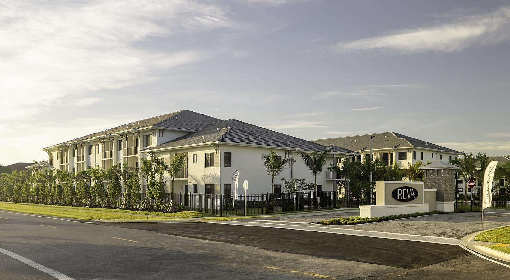 Building Photo - 7301 Lake Bank Lp