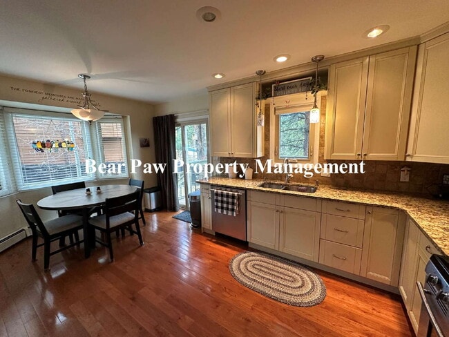 Building Photo - "Charming Duplex! Your Perfect Mountain Home Awaits!"