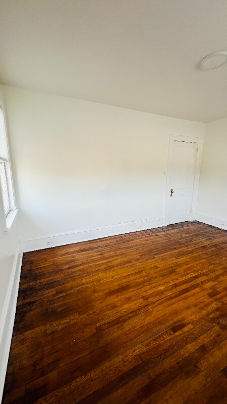 Building Photo - 812 Tyler Ave