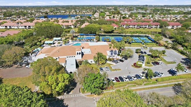 Building Photo - 5195 Europa Dr