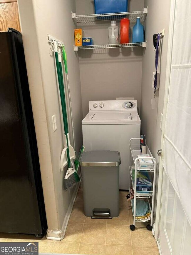 Building Photo - 431 Bridgewater Way