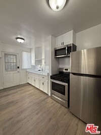 Building Photo - 4082 Leimert Blvd