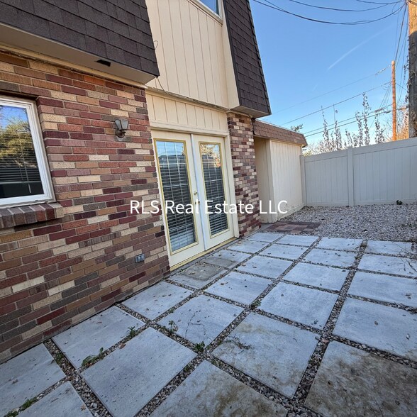 Building Photo - 1495 E 8600 S