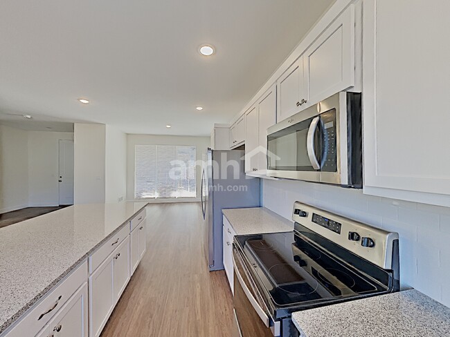 Building Photo - 4355 Crestone Peak St