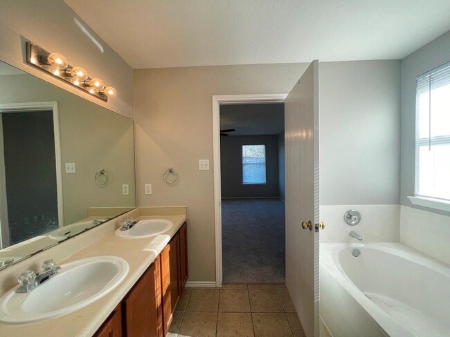 Building Photo - 3403 Caleb Dr