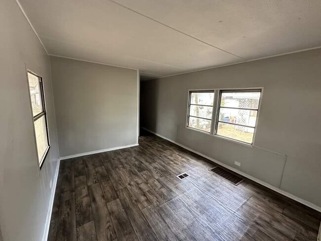 Building Photo - 130 S Suncoast Blvd